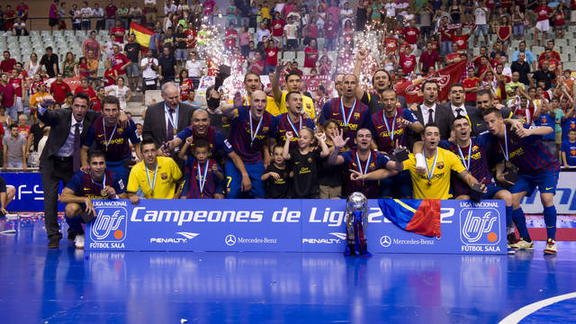 Alusport đăng quang Liga 2012